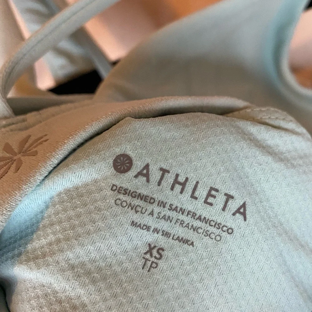 Athleta xs sports bra light blue